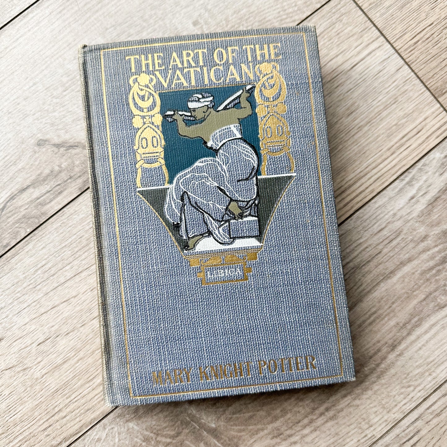 The Art of the Vatican with Illustrations