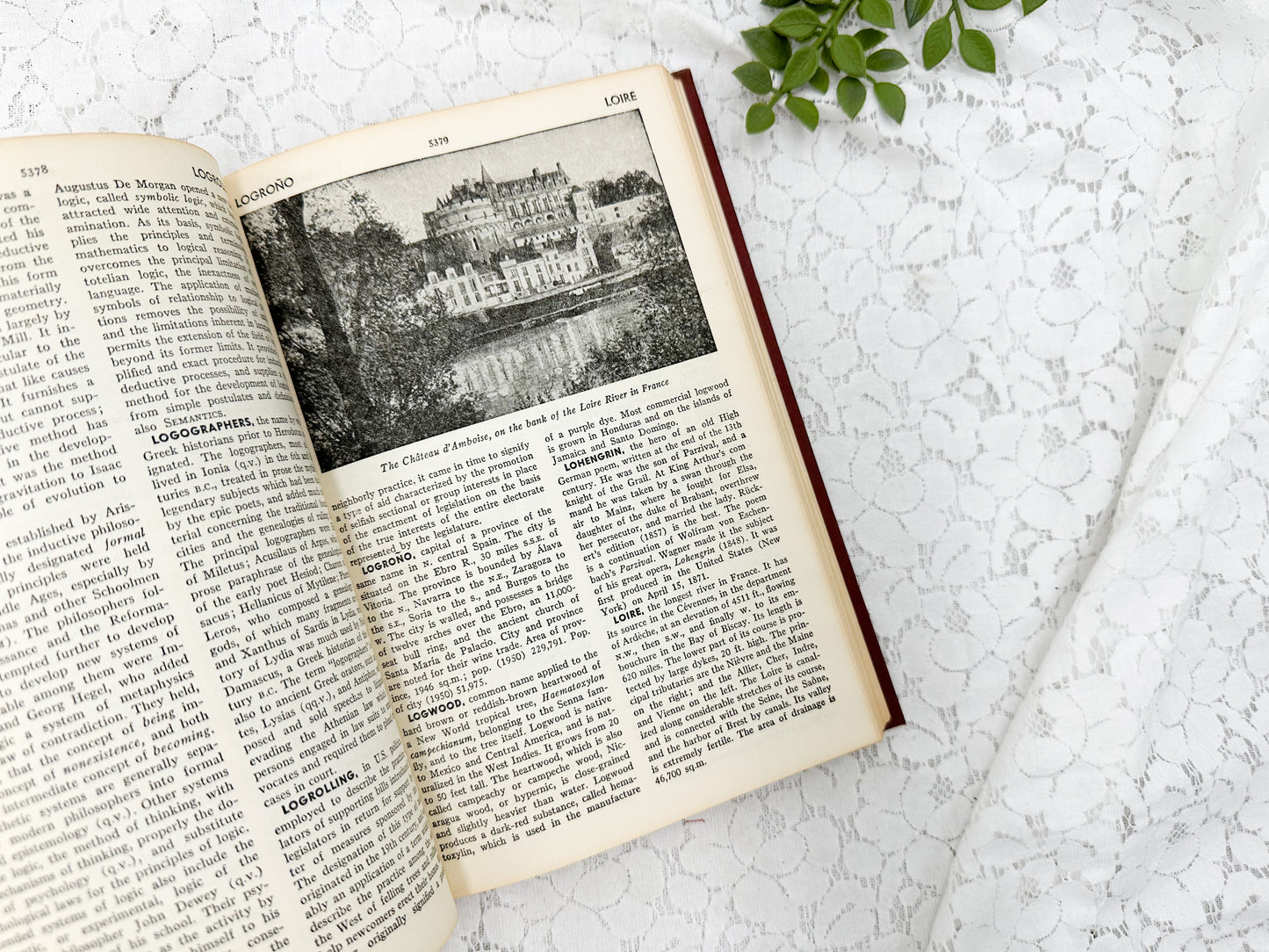 Universal Standard Encyclopedia