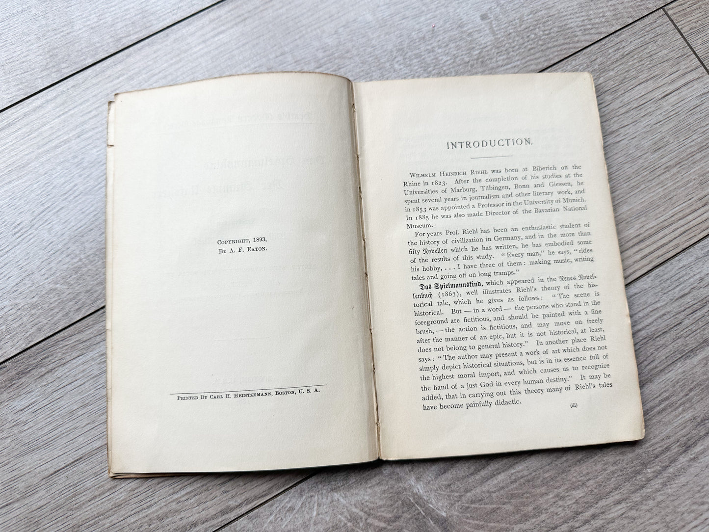 Vintage Foreign Language Book