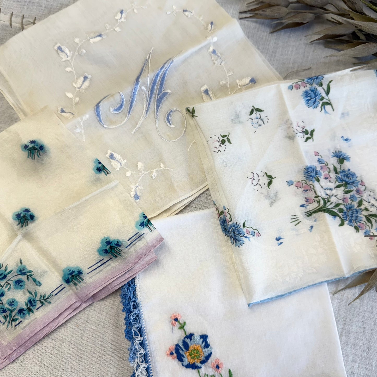 Vintage Hankie Set