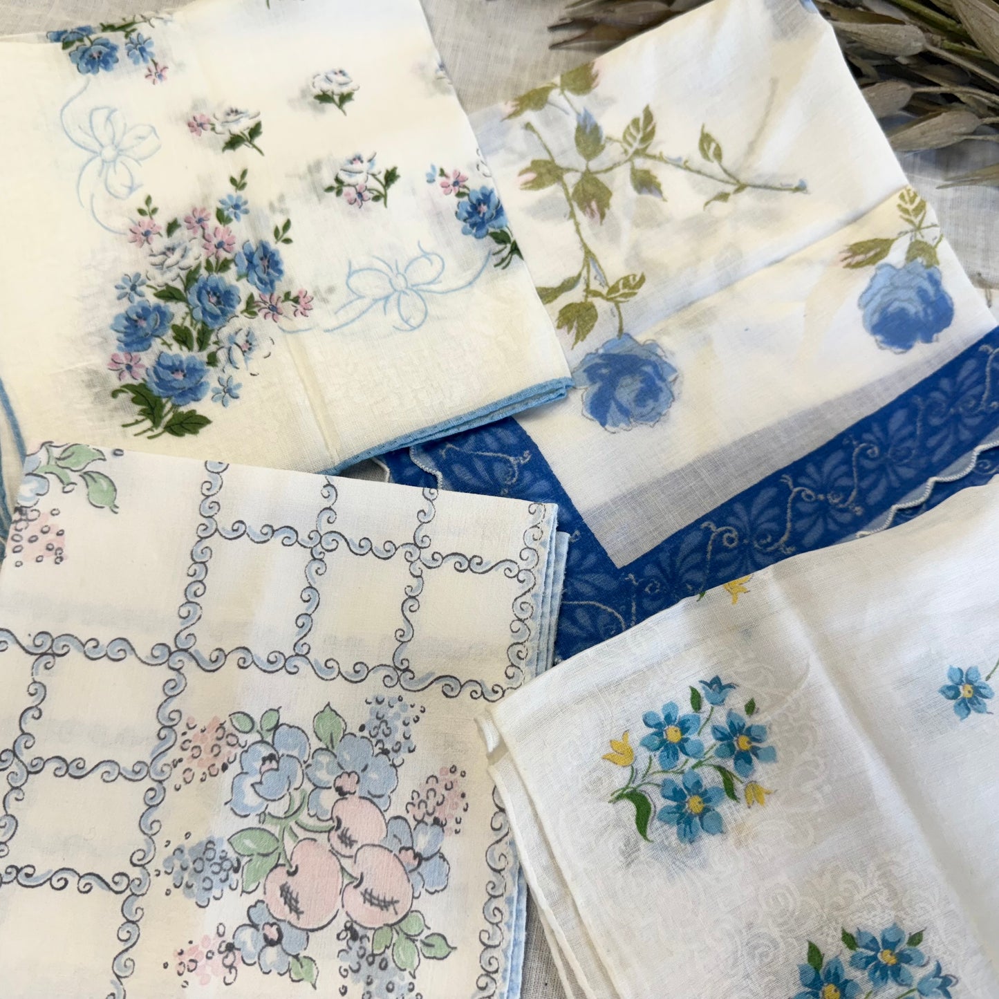 Vintage Hankie Set