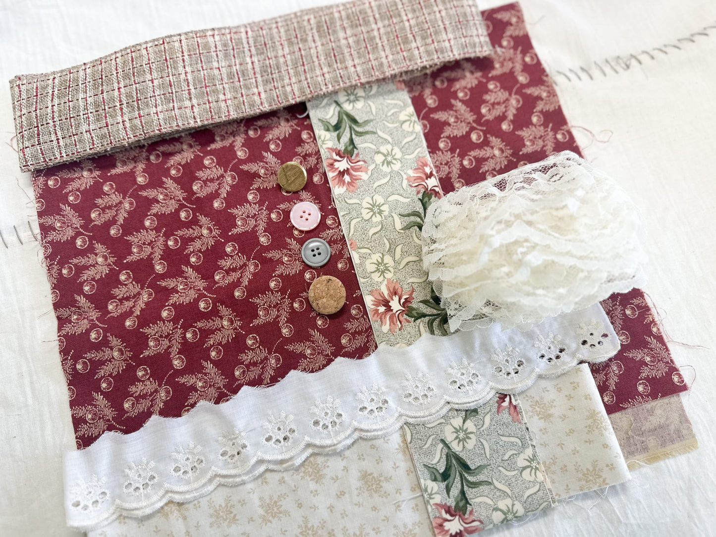 Coordinated Fabric and Button Kit