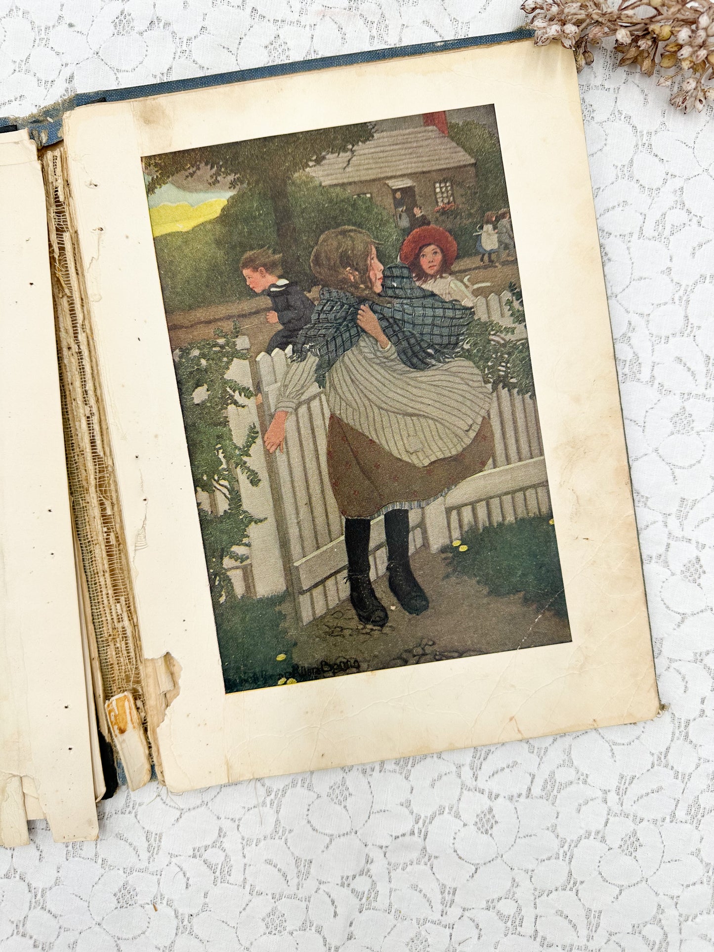 Children's Verse Cover with 5 Illustrated Pages