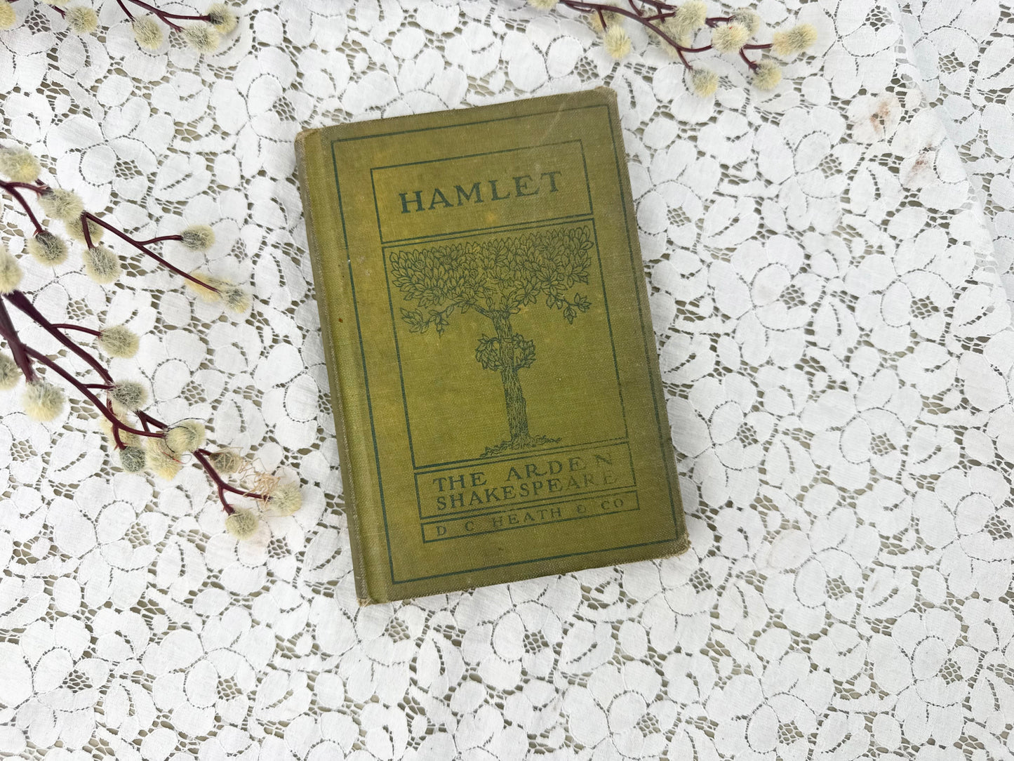 Vintage Hamlet Book