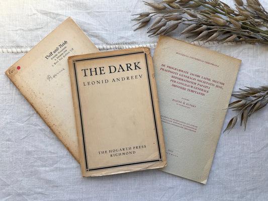 Vintage Foreign Booklet Set