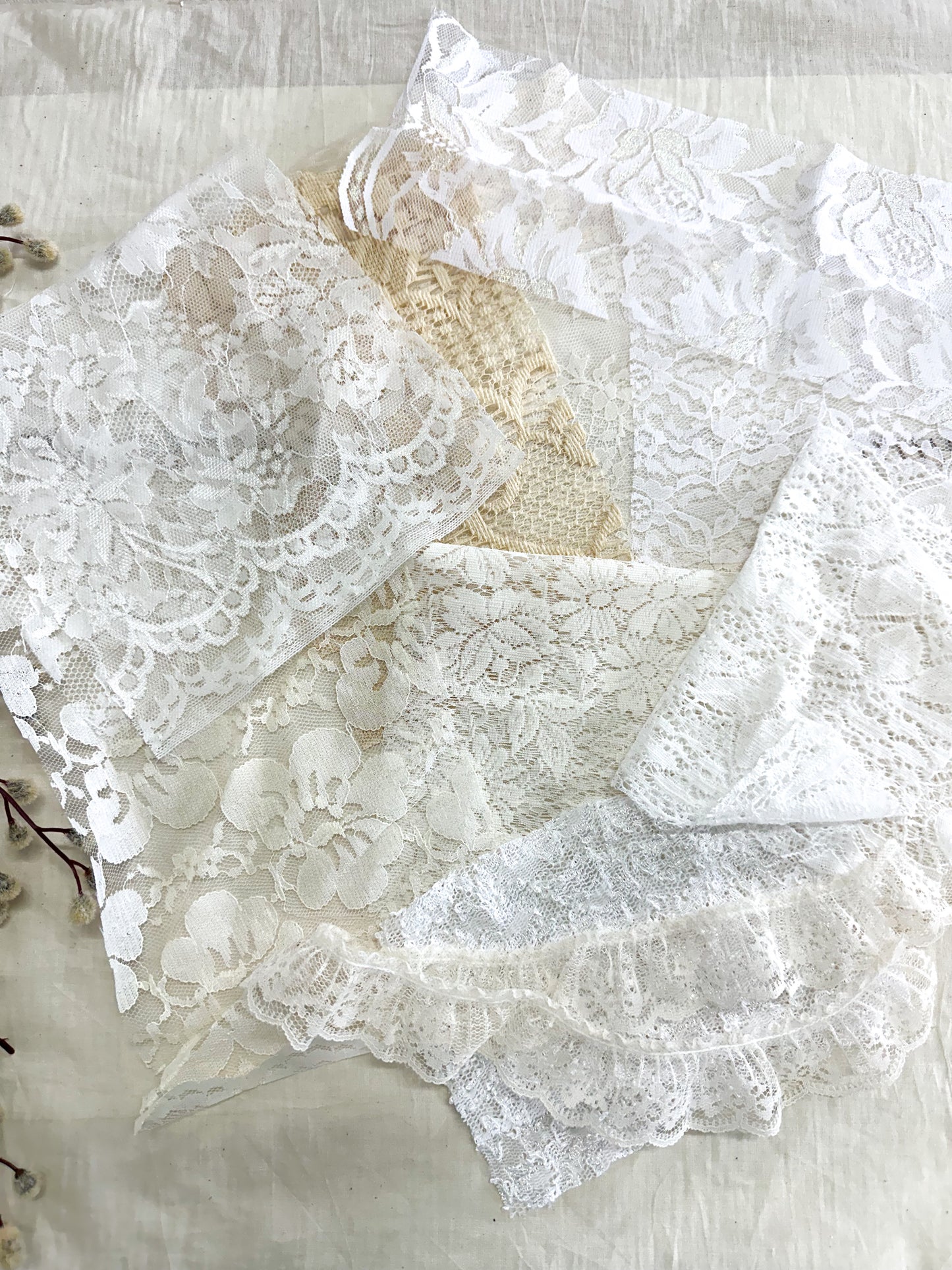 Assorted Vintage Lace Pack