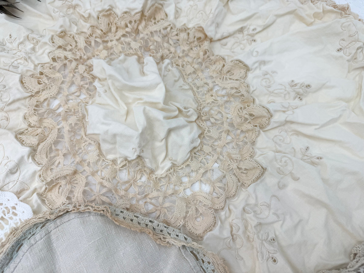 Vintage Linen Set