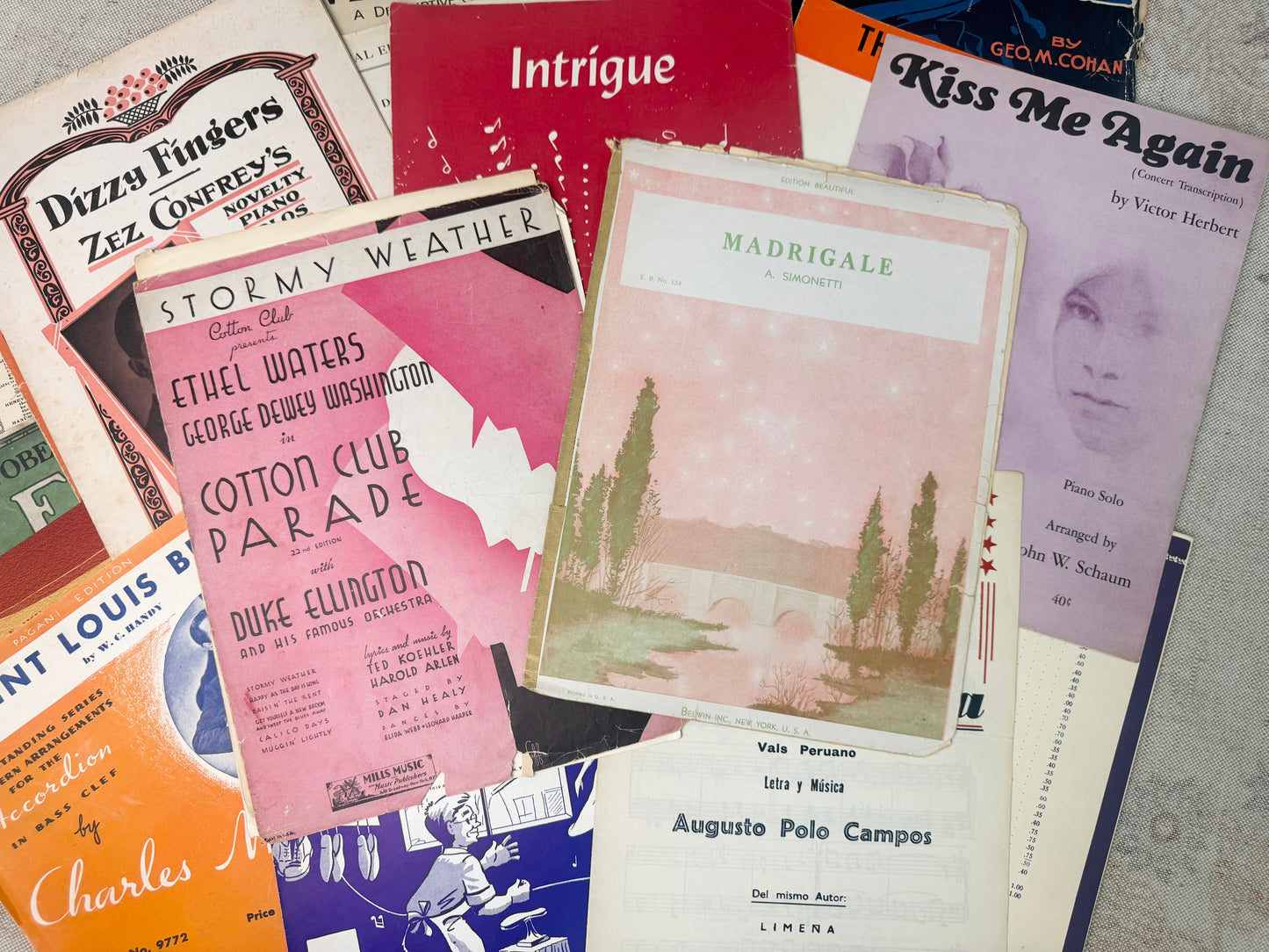 Vintage Music Set