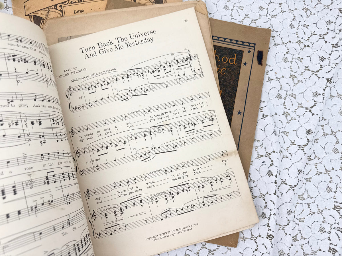 Vintage Music Set