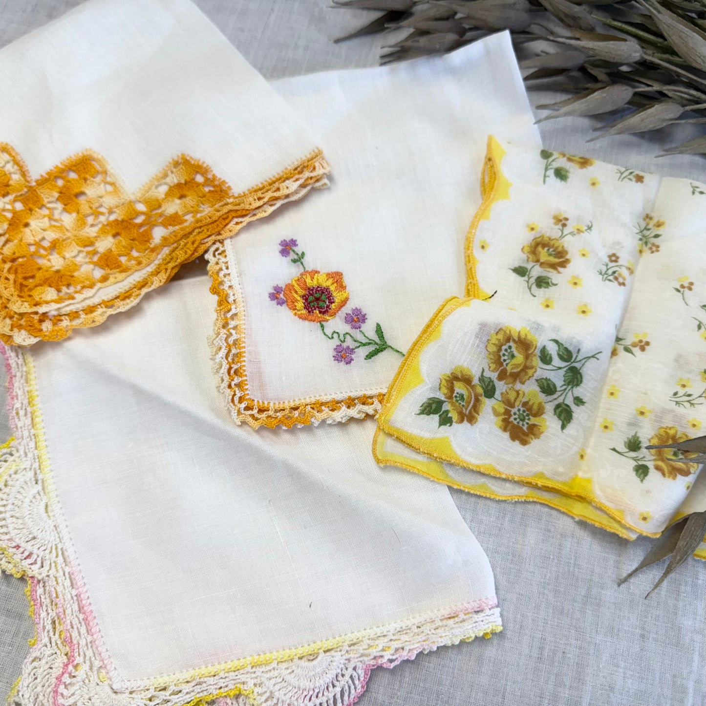 Vintage Hankie Set