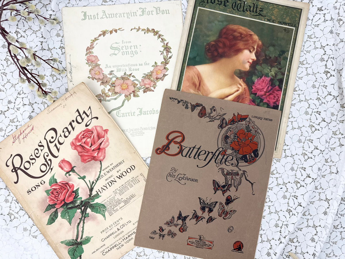Vintage Music Set