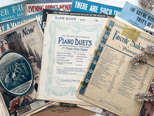 Vintage Music Set