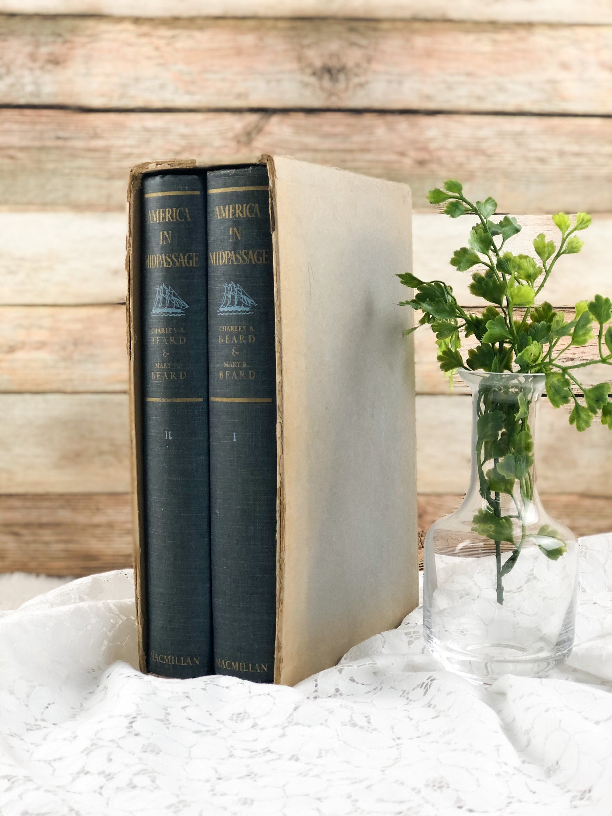 Vintage Books, America In Midpassage