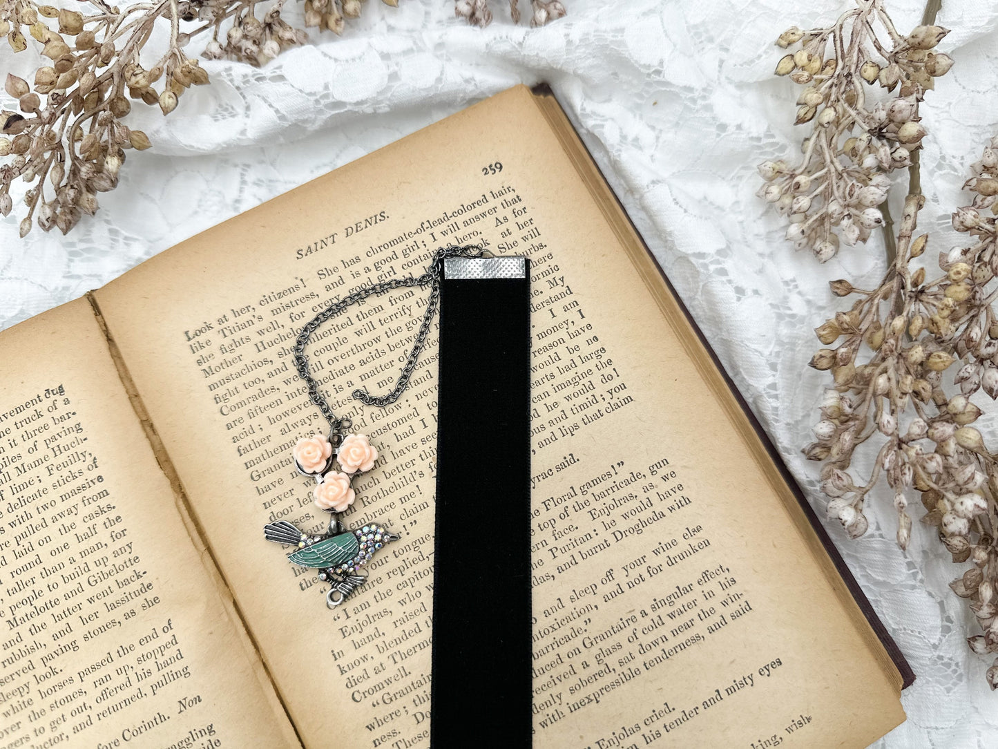 Bookmark for book lover gift, Vintage Bookmark, Gift Idea, Tassel Bookmark