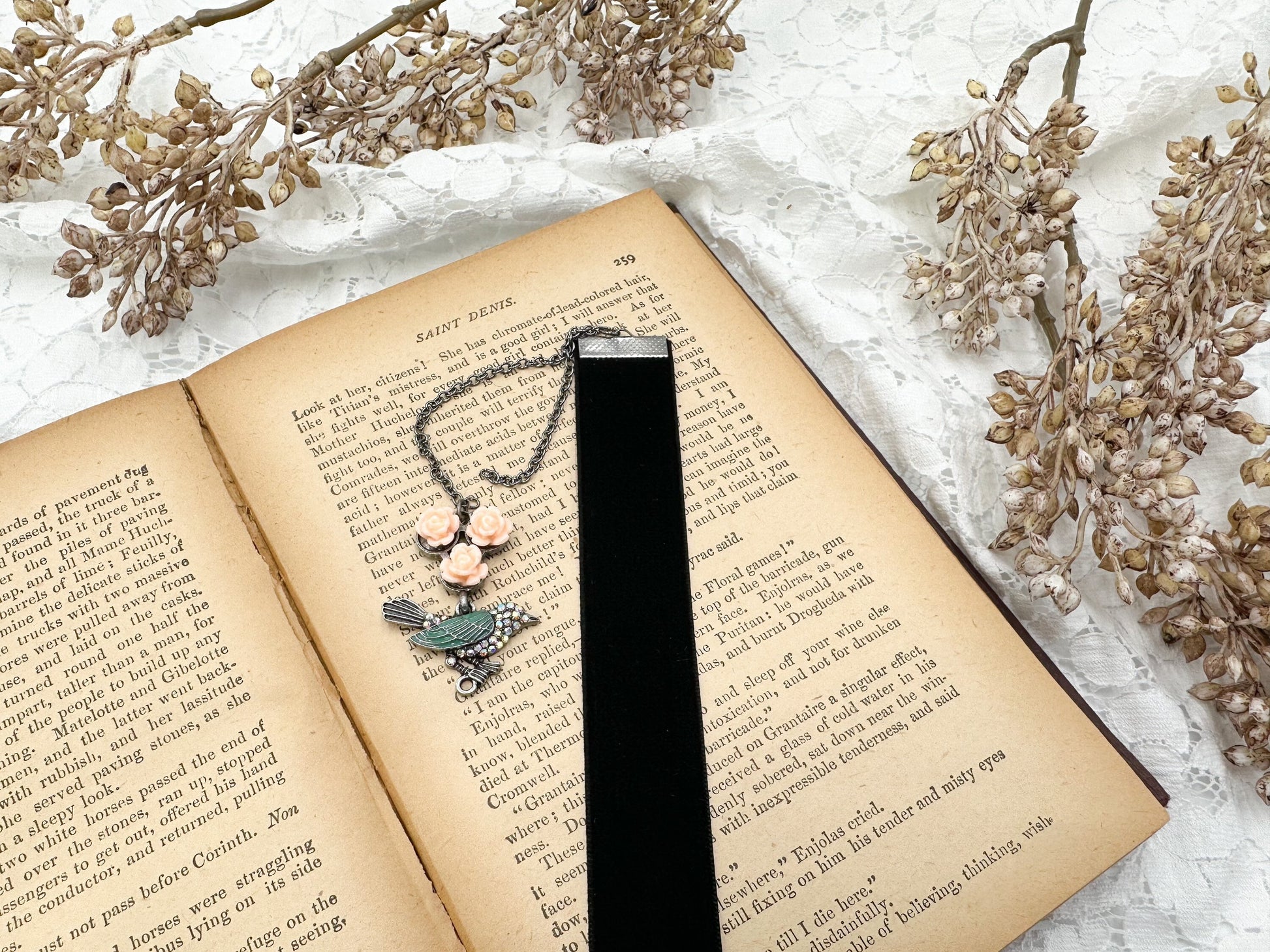 Bookmark for book lover gift, Vintage Bookmark, Gift Idea, Tassel Bookmark