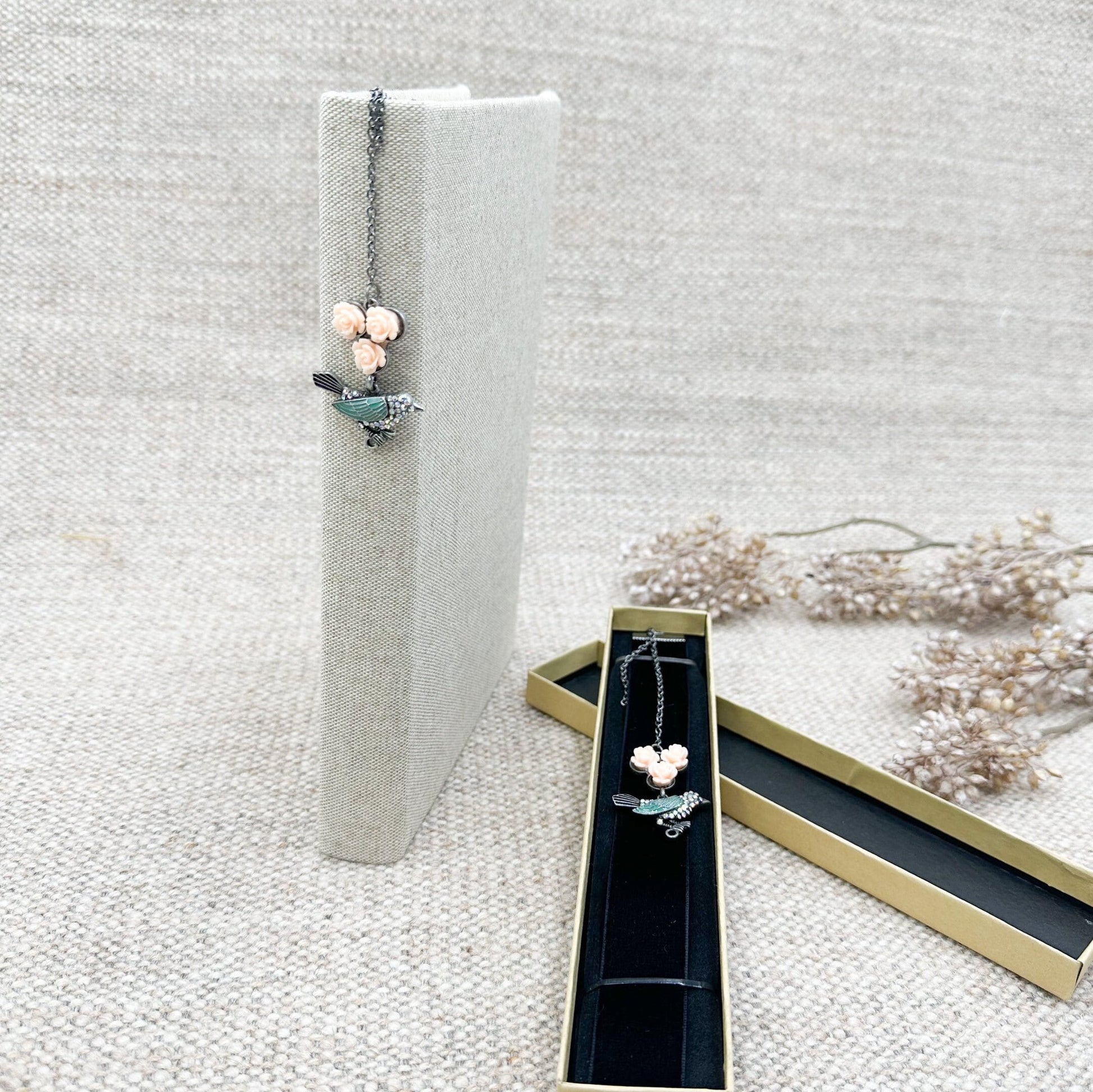 Bookmark for book lover gift, Vintage Bookmark, Gift Idea, Tassel Bookmark