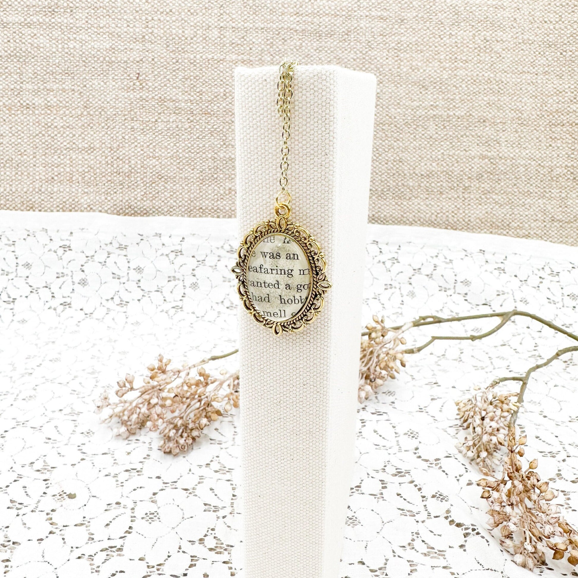 Bookmark for book lover gift, Vintage Bookmark, Gift Idea, Tassel Bookmark