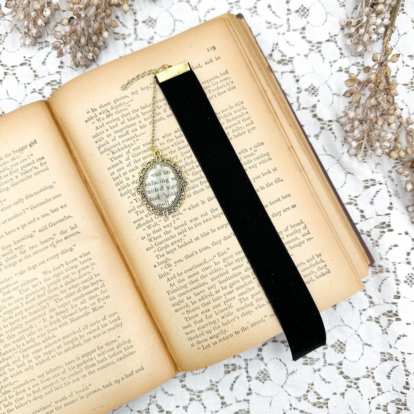 Bookmark for book lover gift, Vintage Bookmark, Gift Idea, Tassel Bookmark