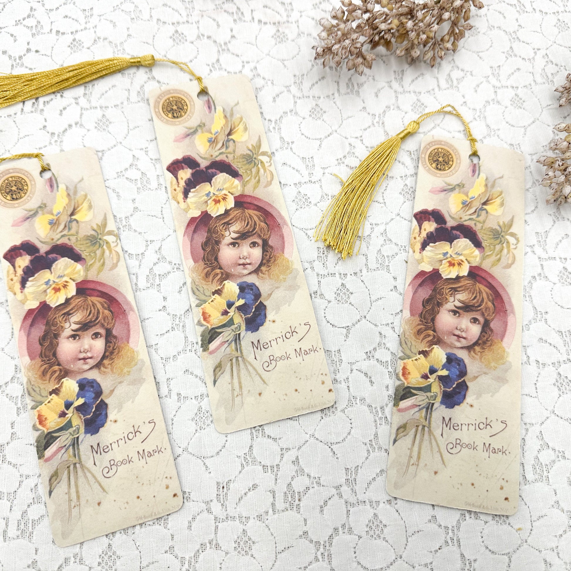 Bookmark for book lover gift, Vintage Bookmark, Gift Idea, Tassel Bookmark