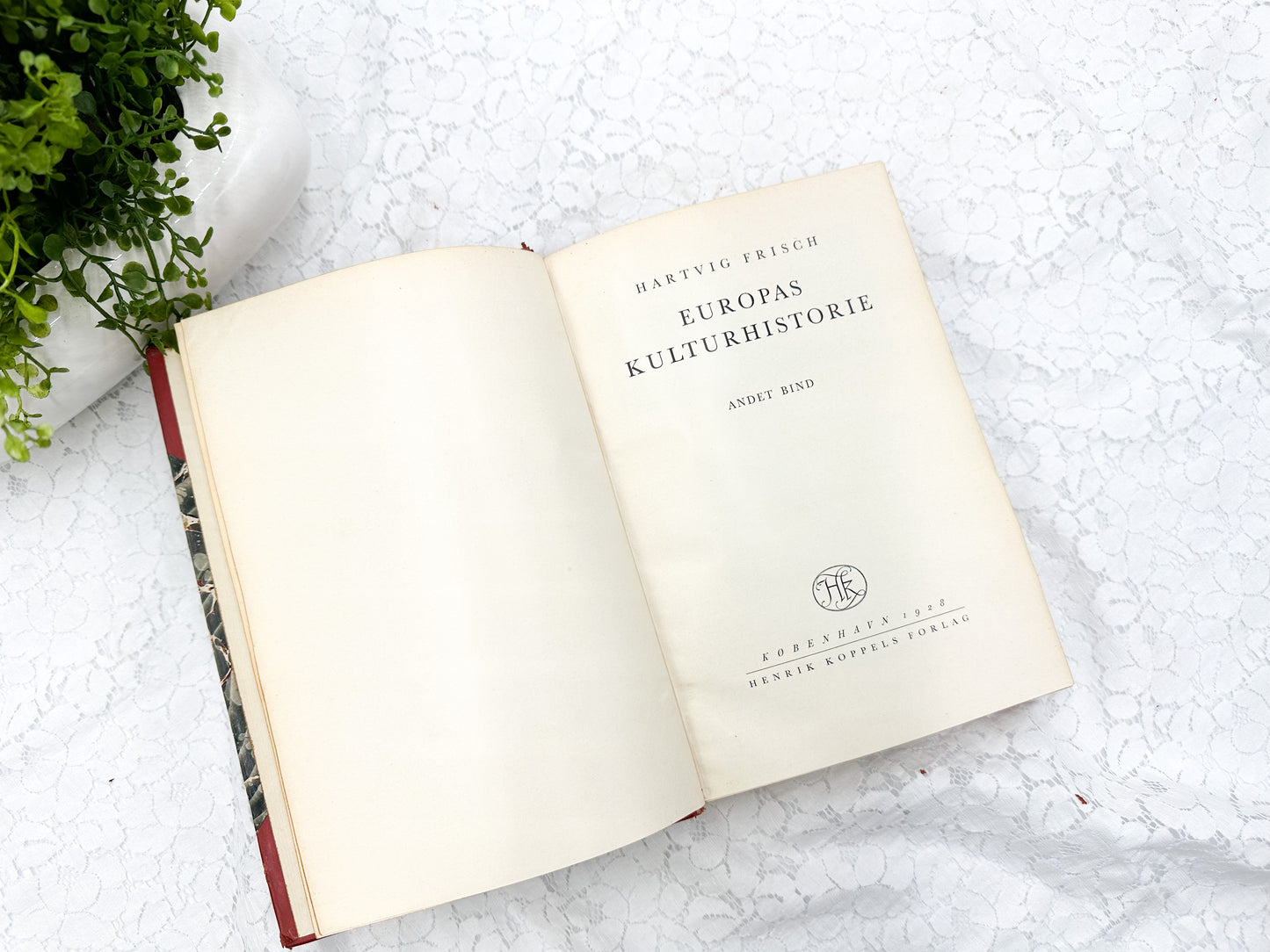 Danish Book, Europas Kulturhistone, 1928